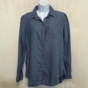A-70 Seven7 Blue Stripe Long Sleeve Button Down Chambray High Low Blouse Size M